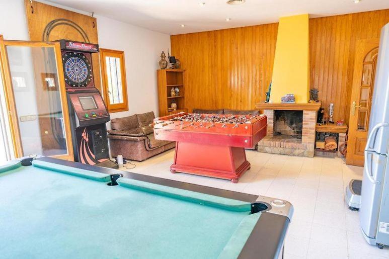 הוילה סנטה סוזנה Preciosa Casa 2000 M2 Piscina Mar Barbacoa Felicidad מראה חיצוני תמונה